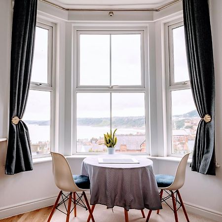 Seascape Scarborough Stunning Seaview Holiday Home Apartment المظهر الخارجي الصورة